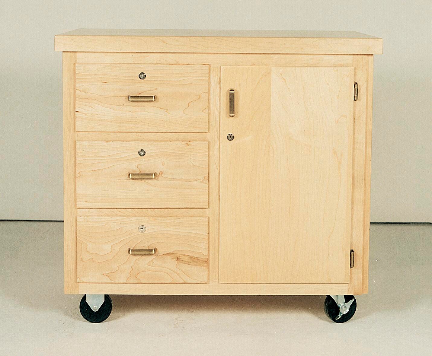 Diversified Woodcrafts Mobile Storage Cart, 36 x 24 x 36-1/2 Inches, Maple, Item Number 599237